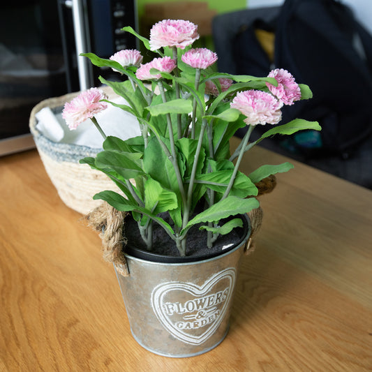 Blumenübertopf Metall und Tau
